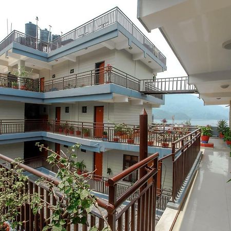 Hotel Peace Plaza Pokhara Extérieur photo
