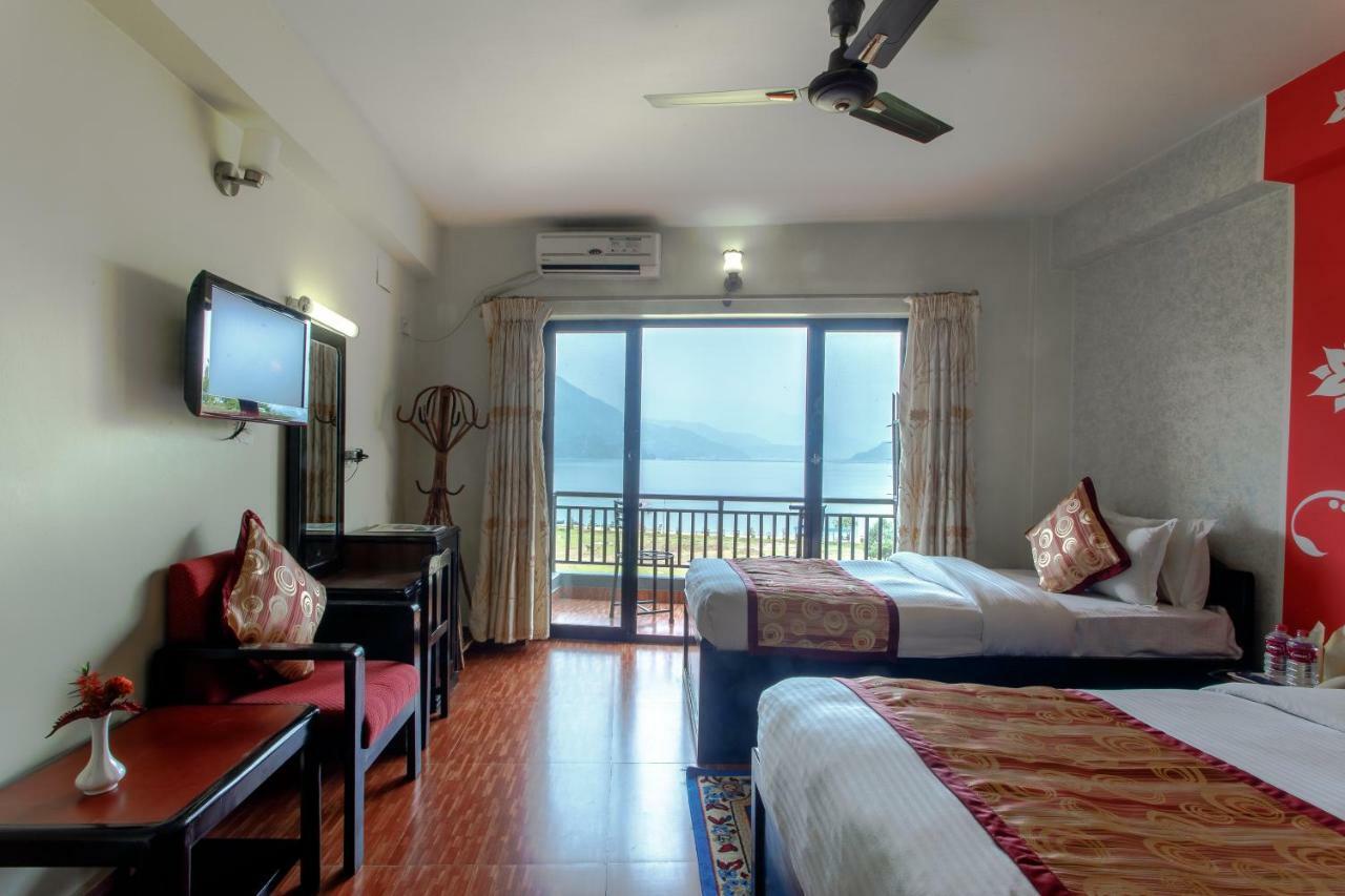 Hotel Peace Plaza Pokhara Extérieur photo
