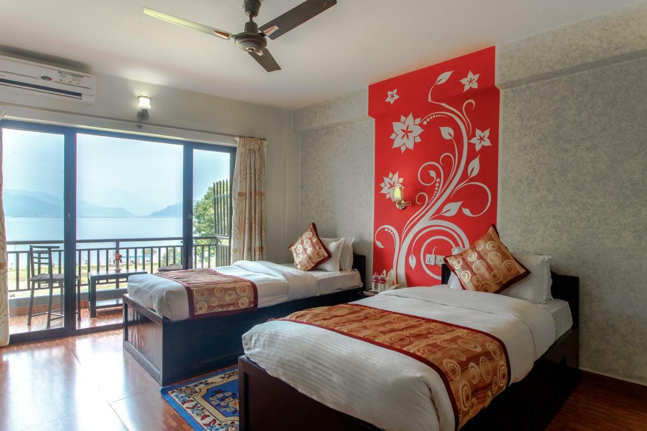 Hotel Peace Plaza Pokhara Extérieur photo