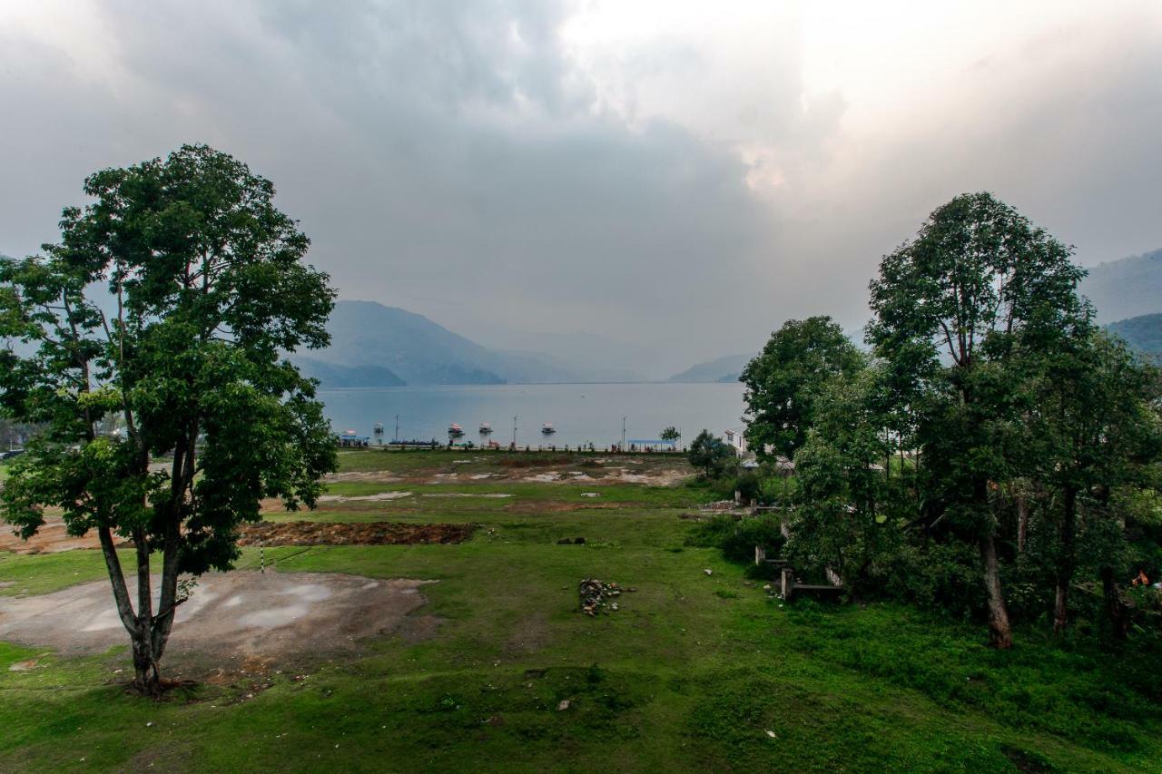 Hotel Peace Plaza Pokhara Extérieur photo