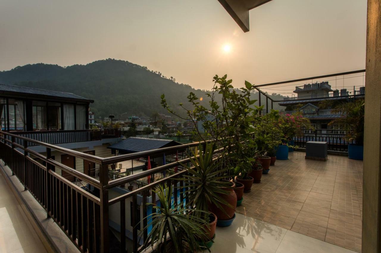 Hotel Peace Plaza Pokhara Extérieur photo