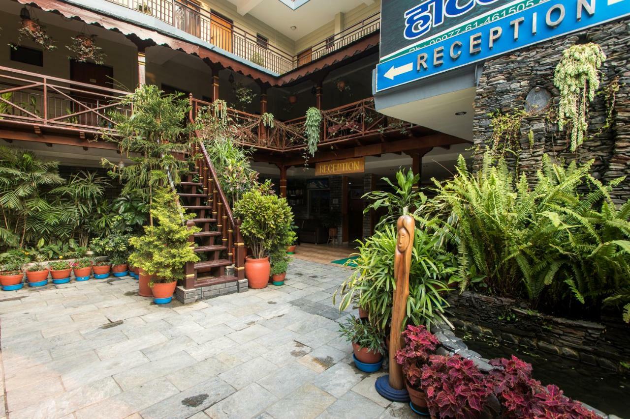Hotel Peace Plaza Pokhara Extérieur photo