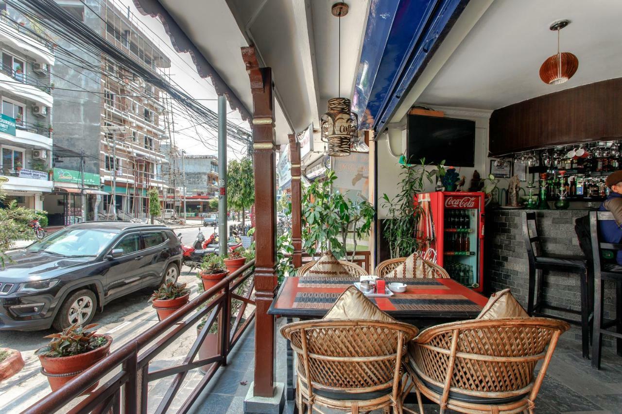 Hotel Peace Plaza Pokhara Extérieur photo