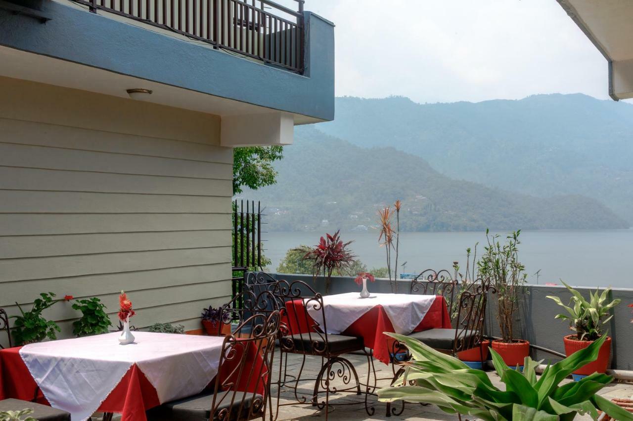 Hotel Peace Plaza Pokhara Extérieur photo