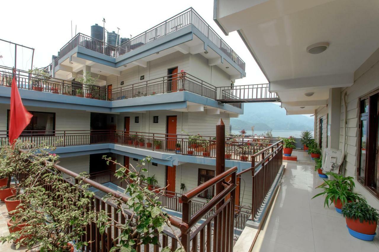 Hotel Peace Plaza Pokhara Extérieur photo