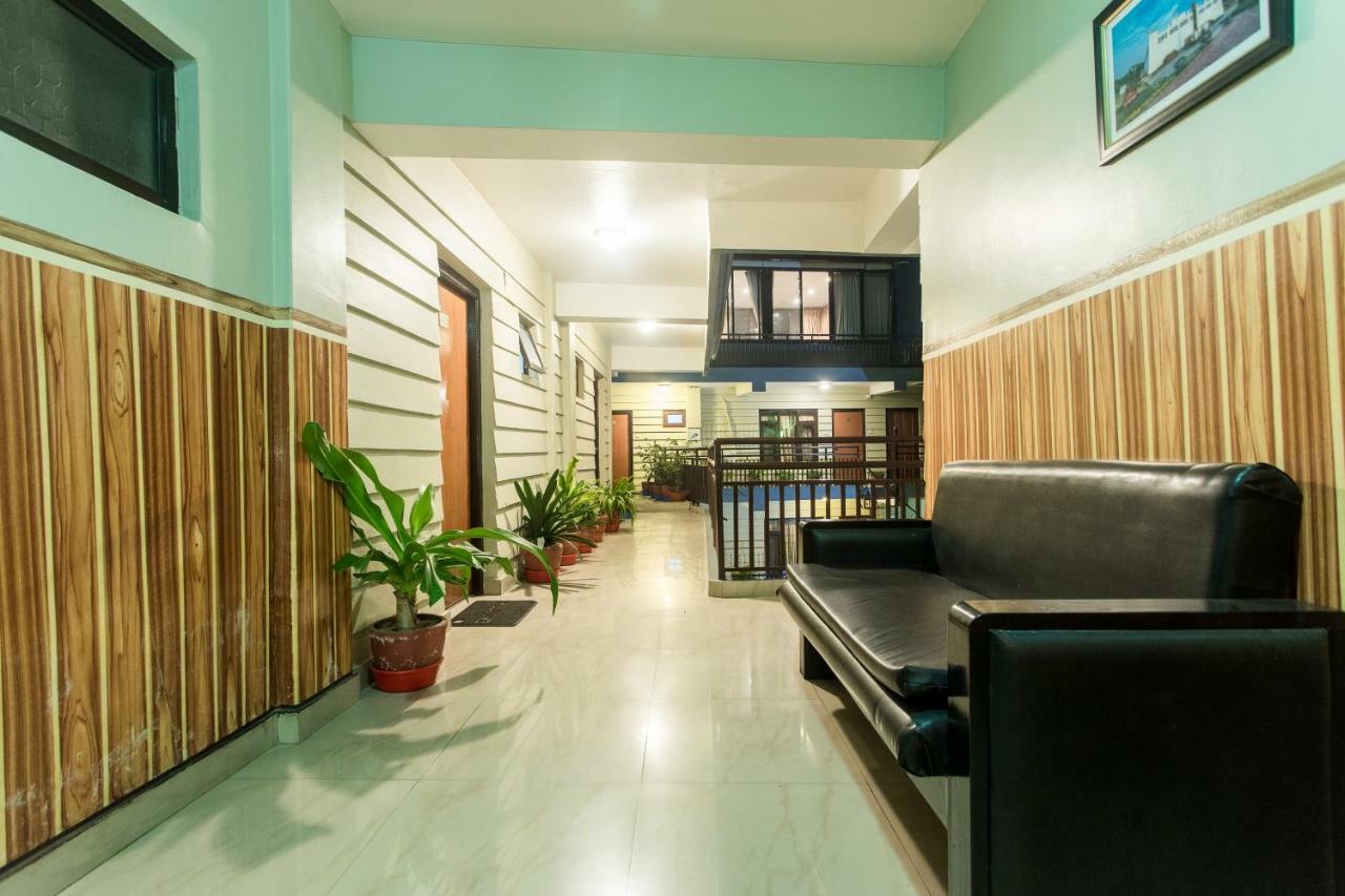 Hotel Peace Plaza Pokhara Extérieur photo