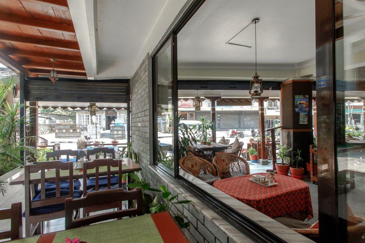 Hotel Peace Plaza Pokhara Extérieur photo