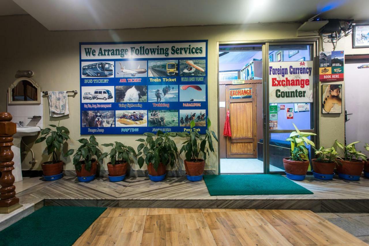 Hotel Peace Plaza Pokhara Extérieur photo